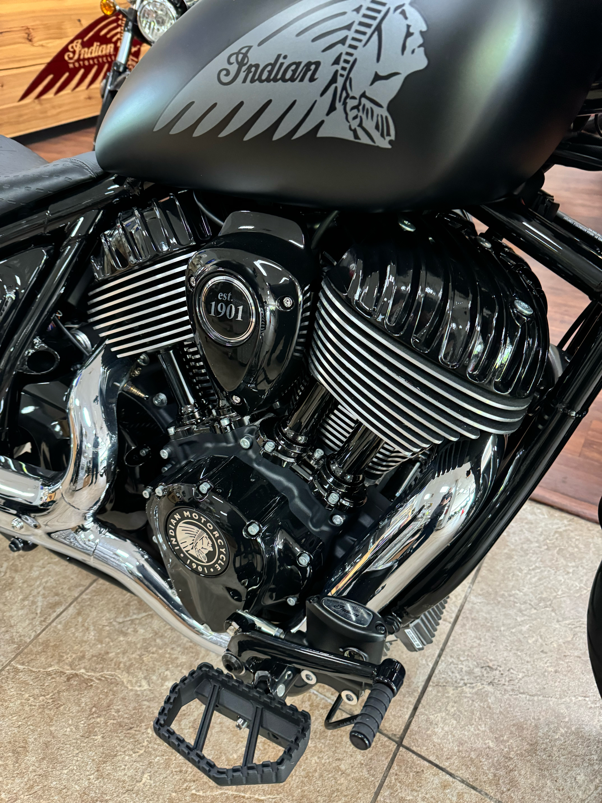 2022 Indian Motorcycle Chief Bobber Dark Horse® in Mineola, New York - Photo 11