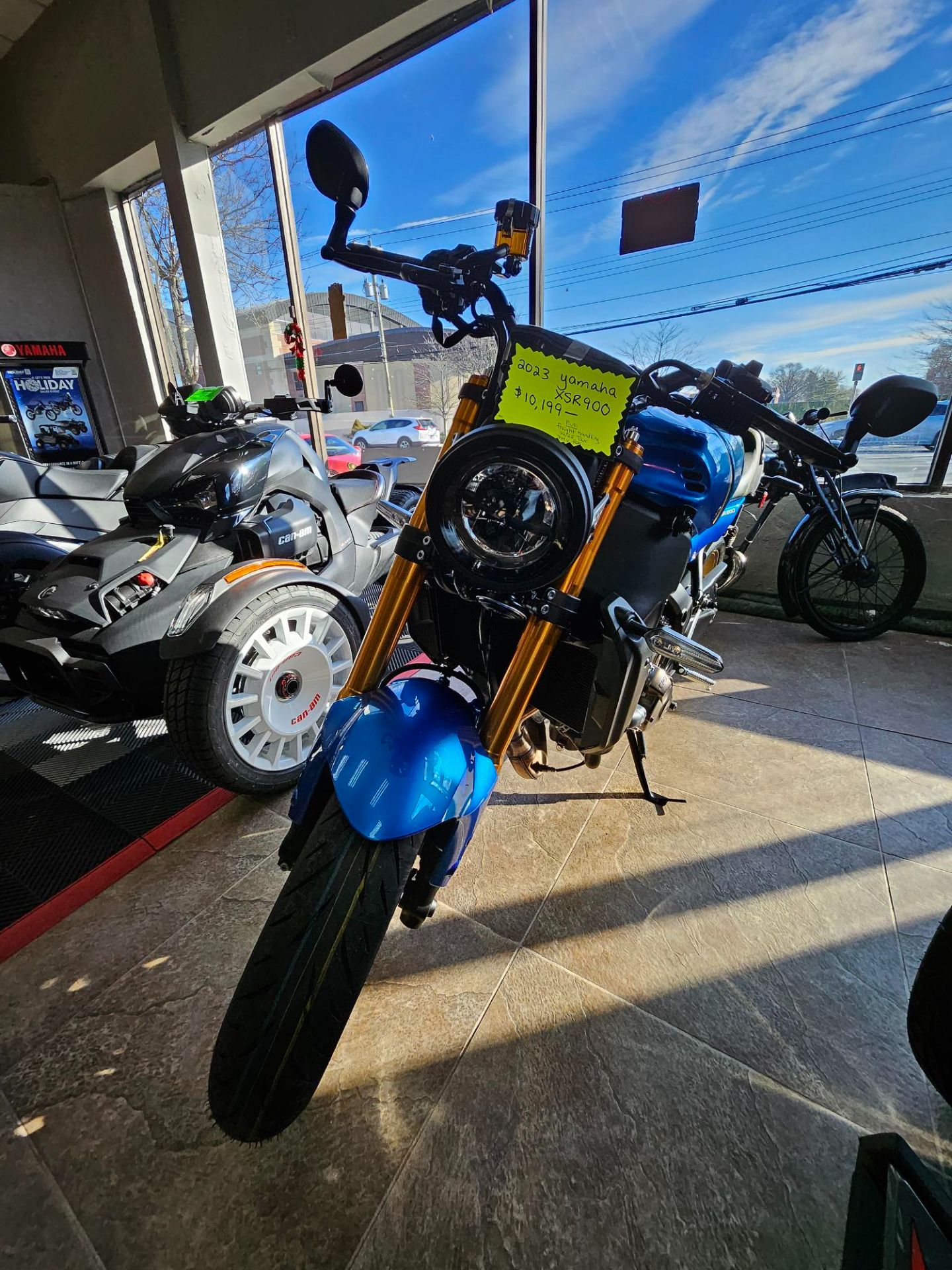 2023 Yamaha XSR900 in Mineola, New York - Photo 2