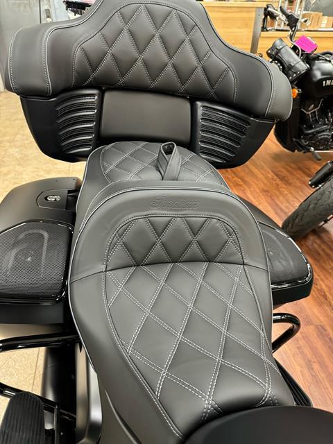 2024 Indian Motorcycle Pursuit® Dark Horse® with PowerBand Audio Package in Mineola, New York - Photo 9