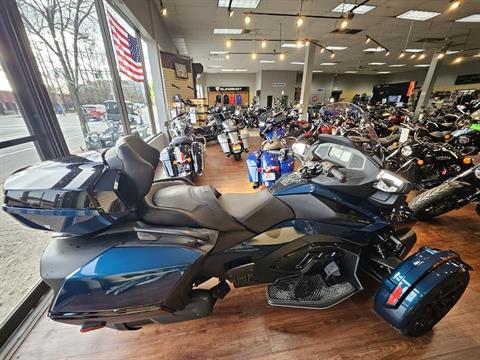 2021 Can-Am Spyder RT Limited in Mineola, New York - Photo 2