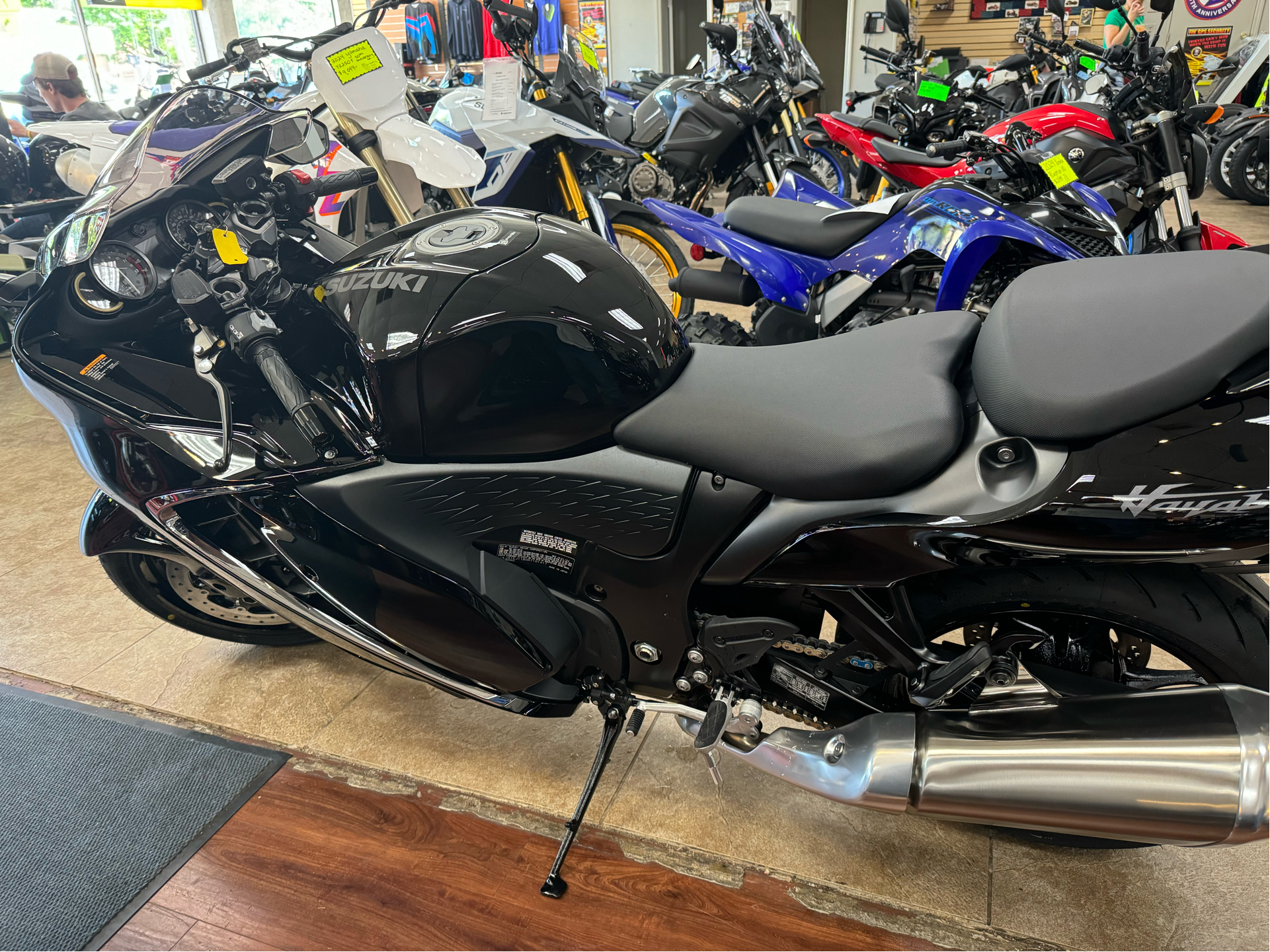 2024 Suzuki Hayabusa in Mineola, New York - Photo 2