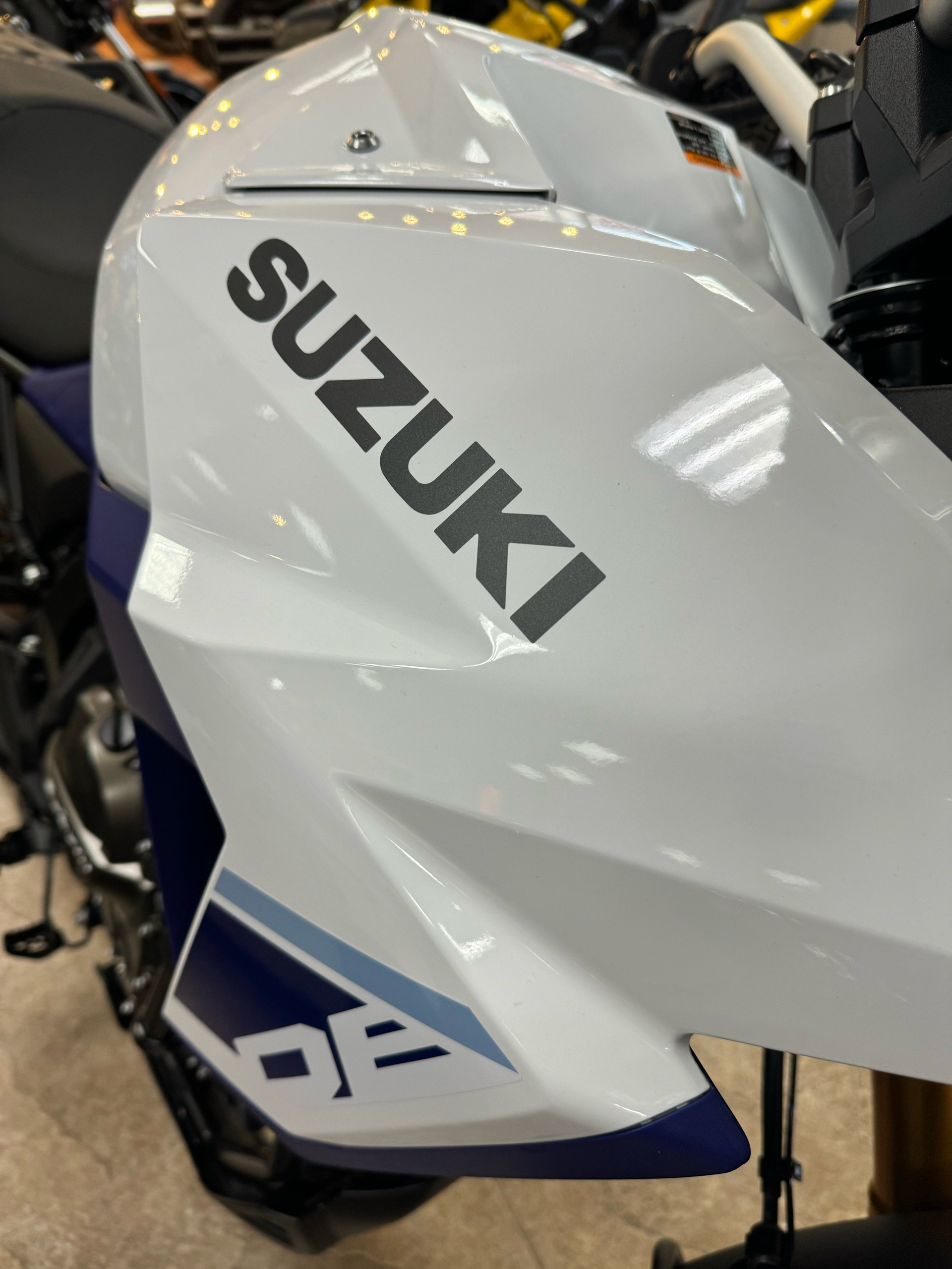 2024 Suzuki V-Strom 800DE in Mineola, New York - Photo 5