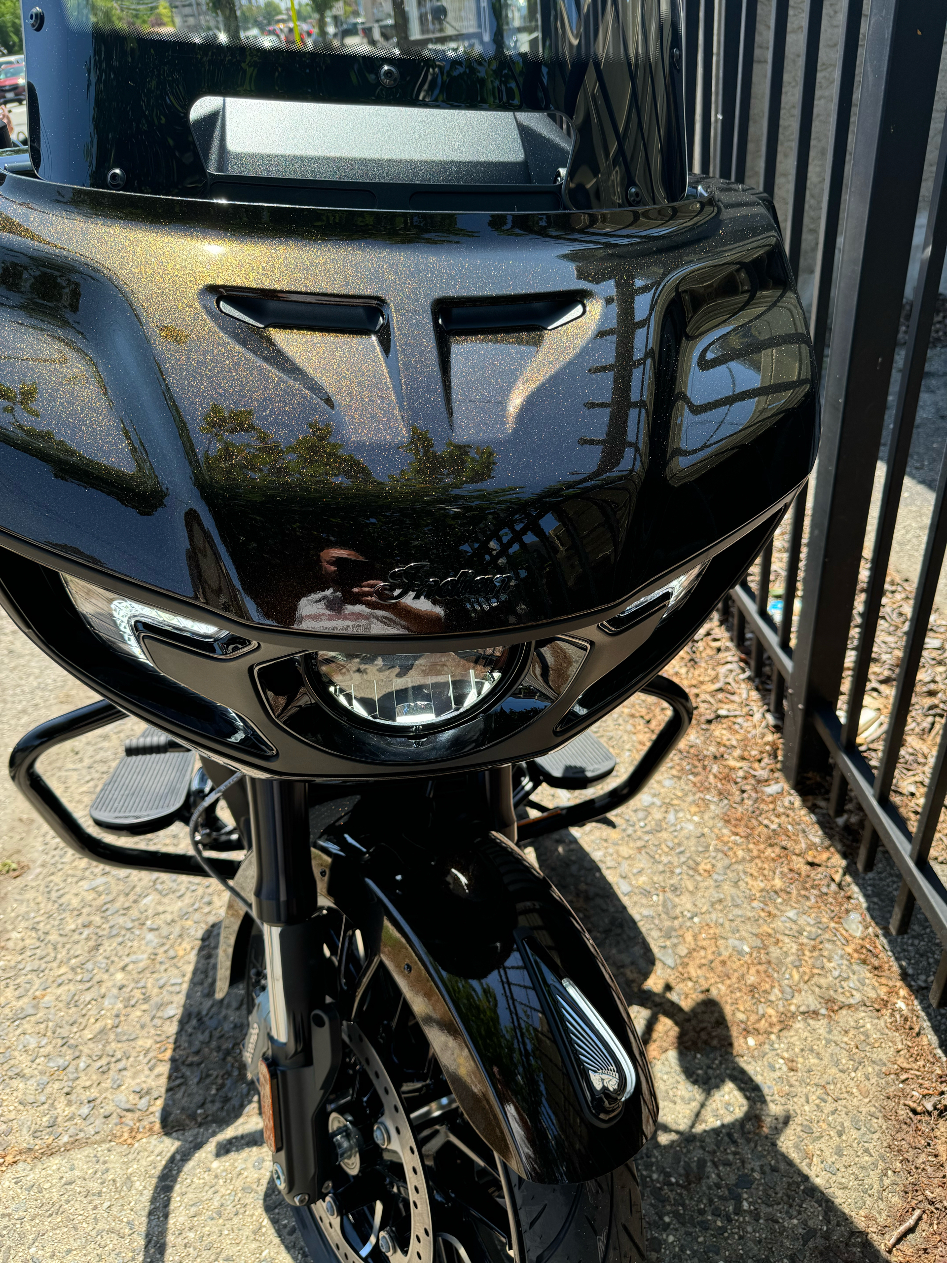 2024 Indian Motorcycle Challenger® Dark Horse® Icon with PowerBand Audio Package in Mineola, New York - Photo 12