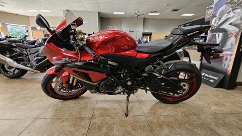 2025 Suzuki GSX-R1000R in Mineola, New York - Photo 2