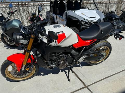 2024 Yamaha XSR900 in Mineola, New York - Photo 2