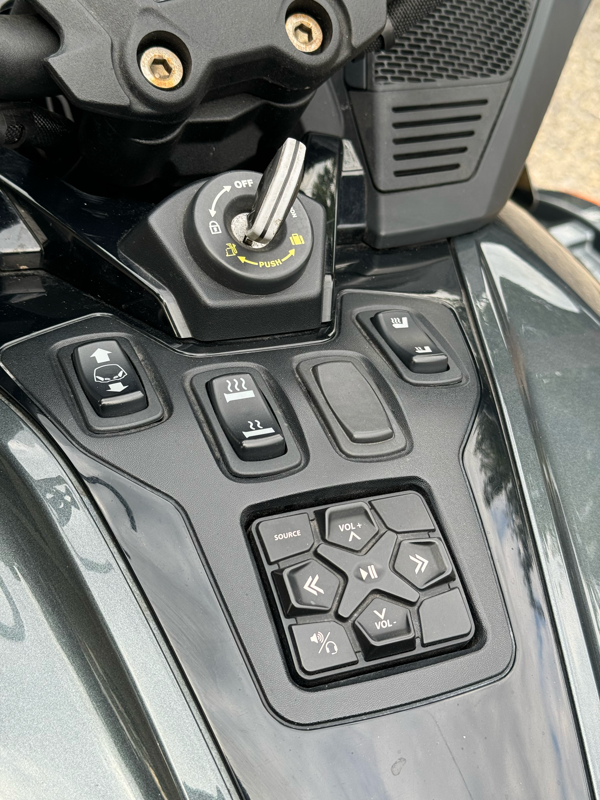 2020 Can-Am Spyder RT Limited in Mineola, New York - Photo 9