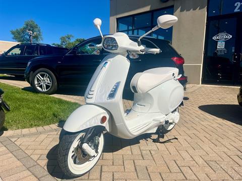 2022 Vespa Sprint 50 Justin Bieber x Vespa in Downers Grove, Illinois - Photo 2