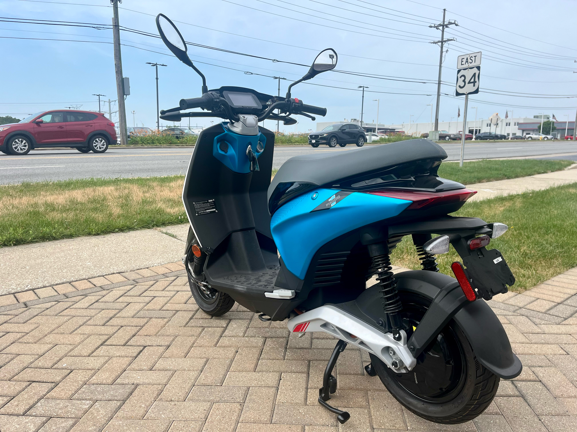 2022 Piaggio Piaggio 1 Active in Downers Grove, Illinois - Photo 4