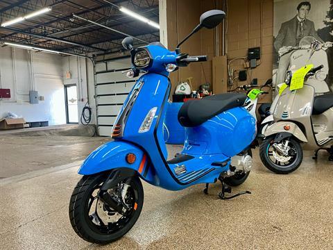 2024 Vespa Sprint 50 S in Downers Grove, Illinois - Photo 2