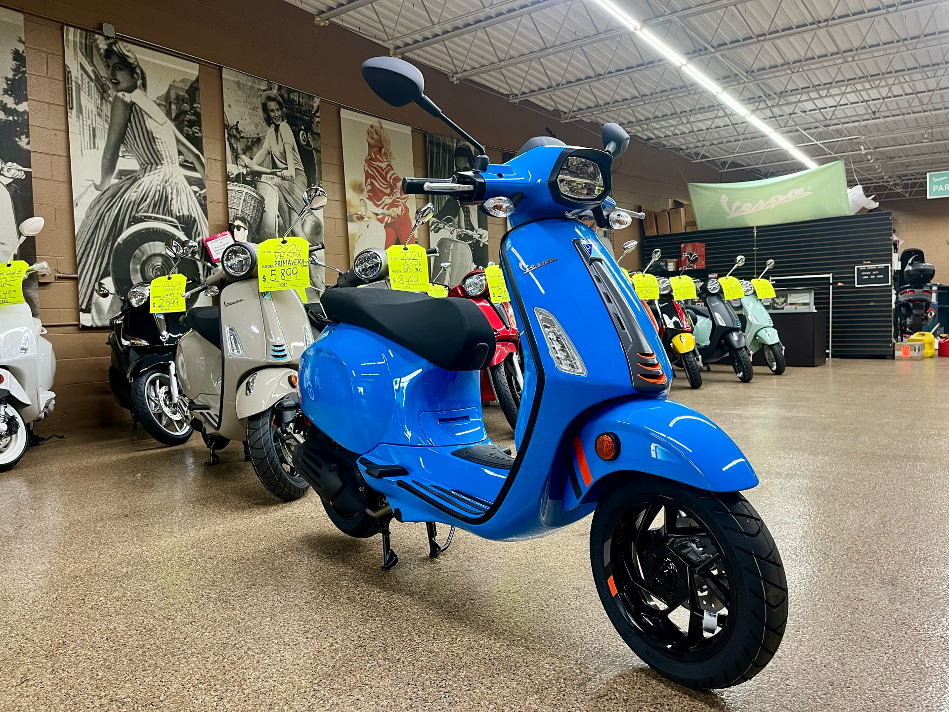 2024 Vespa Sprint 50 S in Downers Grove, Illinois - Photo 3