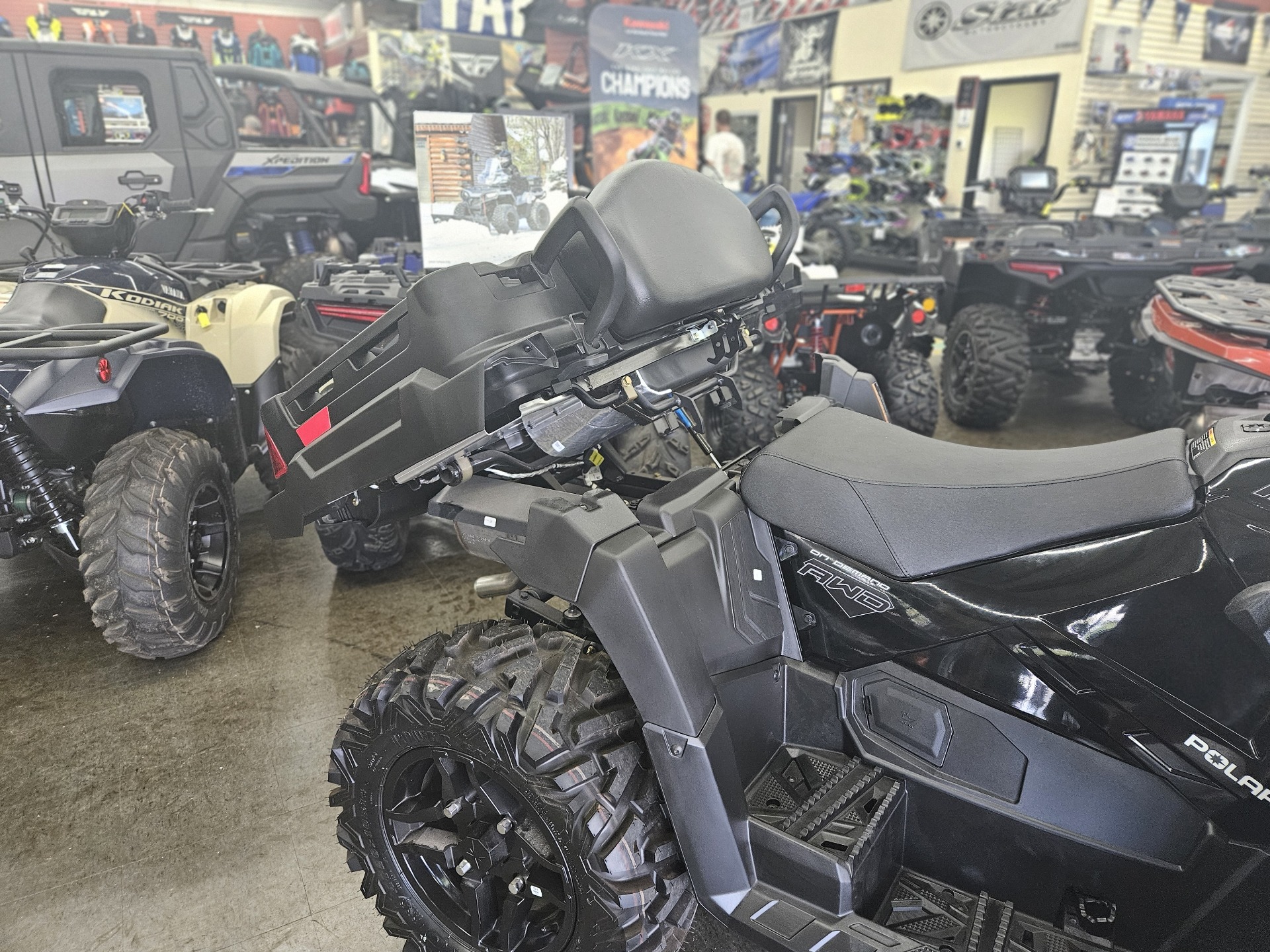 2025 Polaris Sportsman X2 570 in New Hudson, Michigan - Photo 5