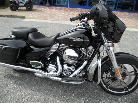 2014 Harley-Davidson Street Glide® in Derry, New Hampshire - Photo 2