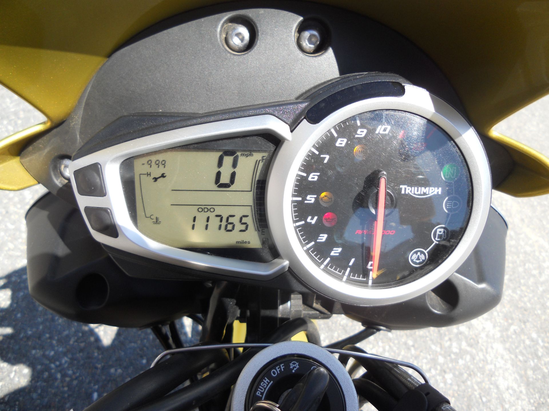 2013 Triumph Speed Triple ABS in Derry, New Hampshire - Photo 8