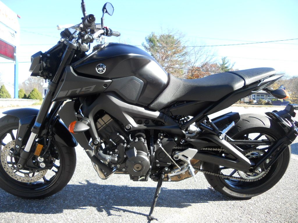 2020 Yamaha MT-09 in Derry, New Hampshire - Photo 5