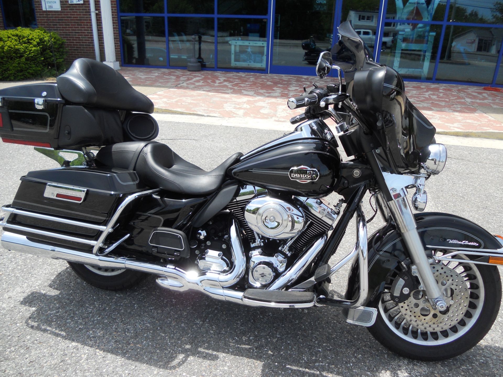 2013 Harley-Davidson Ultra Classic® Electra Glide® in Derry, New Hampshire - Photo 2