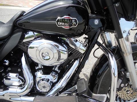 2013 Harley-Davidson Ultra Classic® Electra Glide® in Derry, New Hampshire - Photo 3