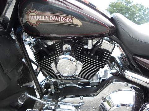 2005 Harley-Davidson FLHTC/FLHTCI Electra Glide® Classic in Derry, New Hampshire - Photo 7