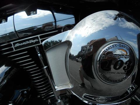 2005 Harley-Davidson FLHTC/FLHTCI Electra Glide® Classic in Derry, New Hampshire - Photo 9