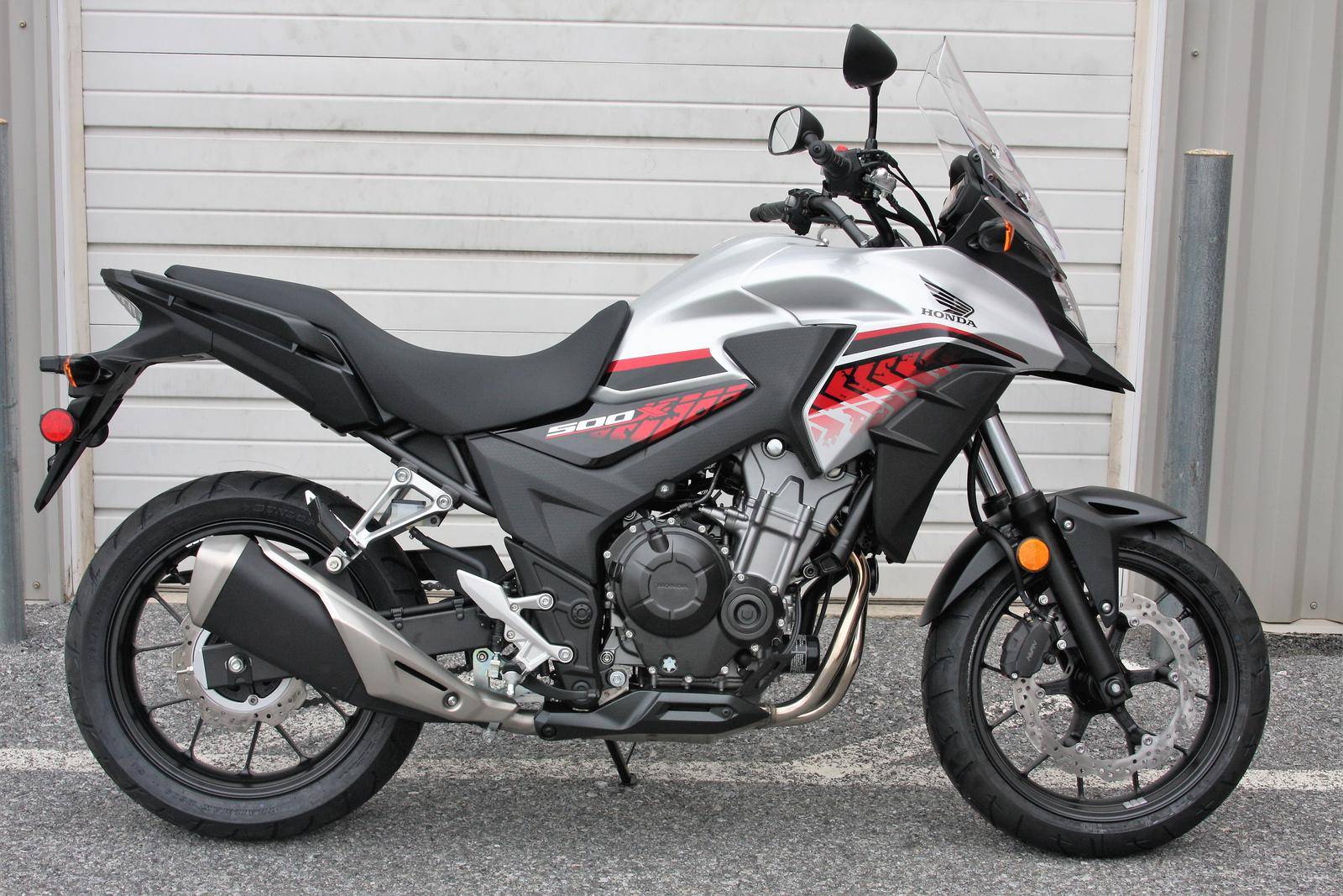 New 2018 Honda CB500X Motorcycles in Lapeer, MI