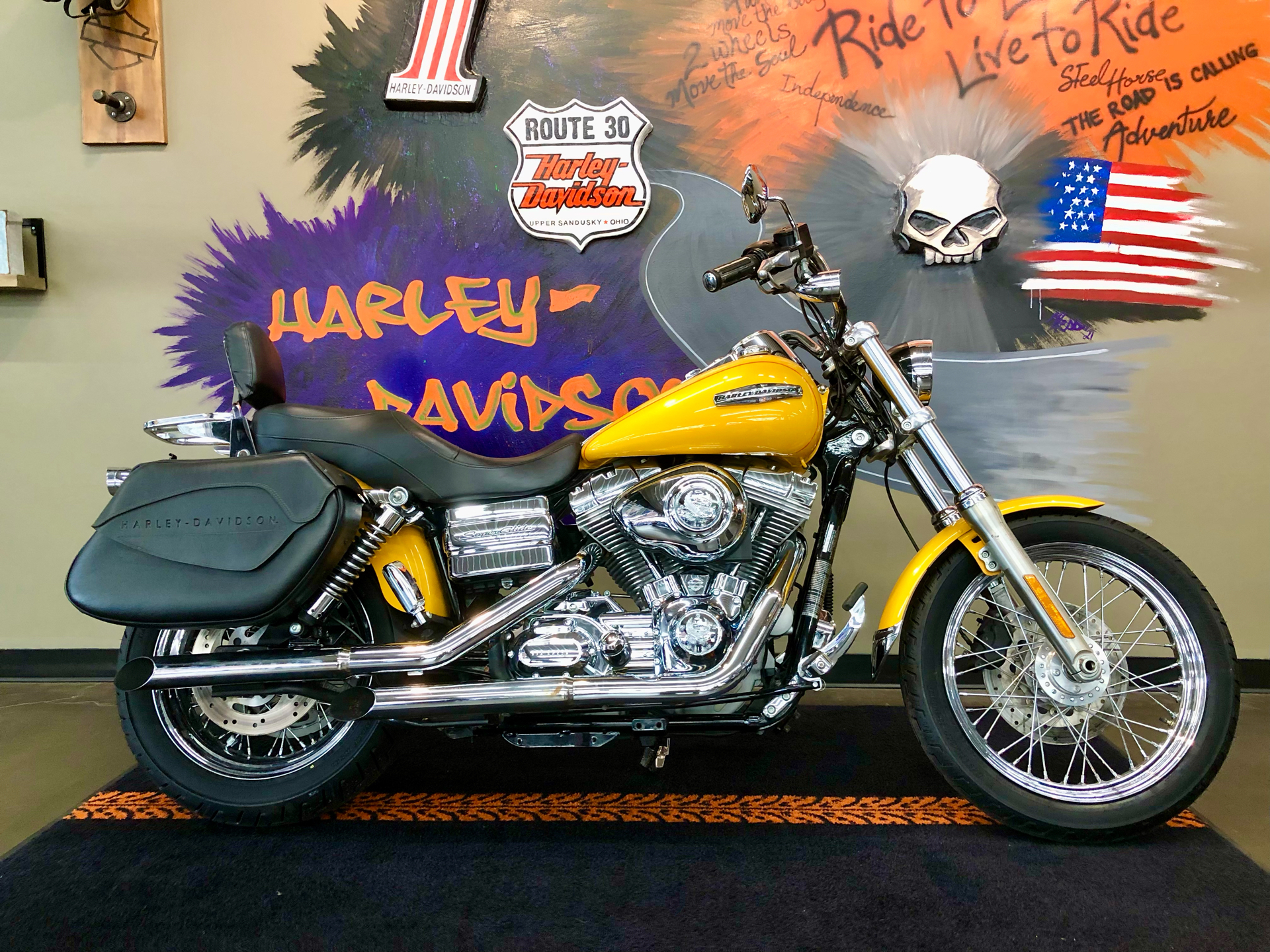 2008 Harley-Davidson Dyna® Super Glide® Custom in Upper Sandusky, Ohio - Photo 1
