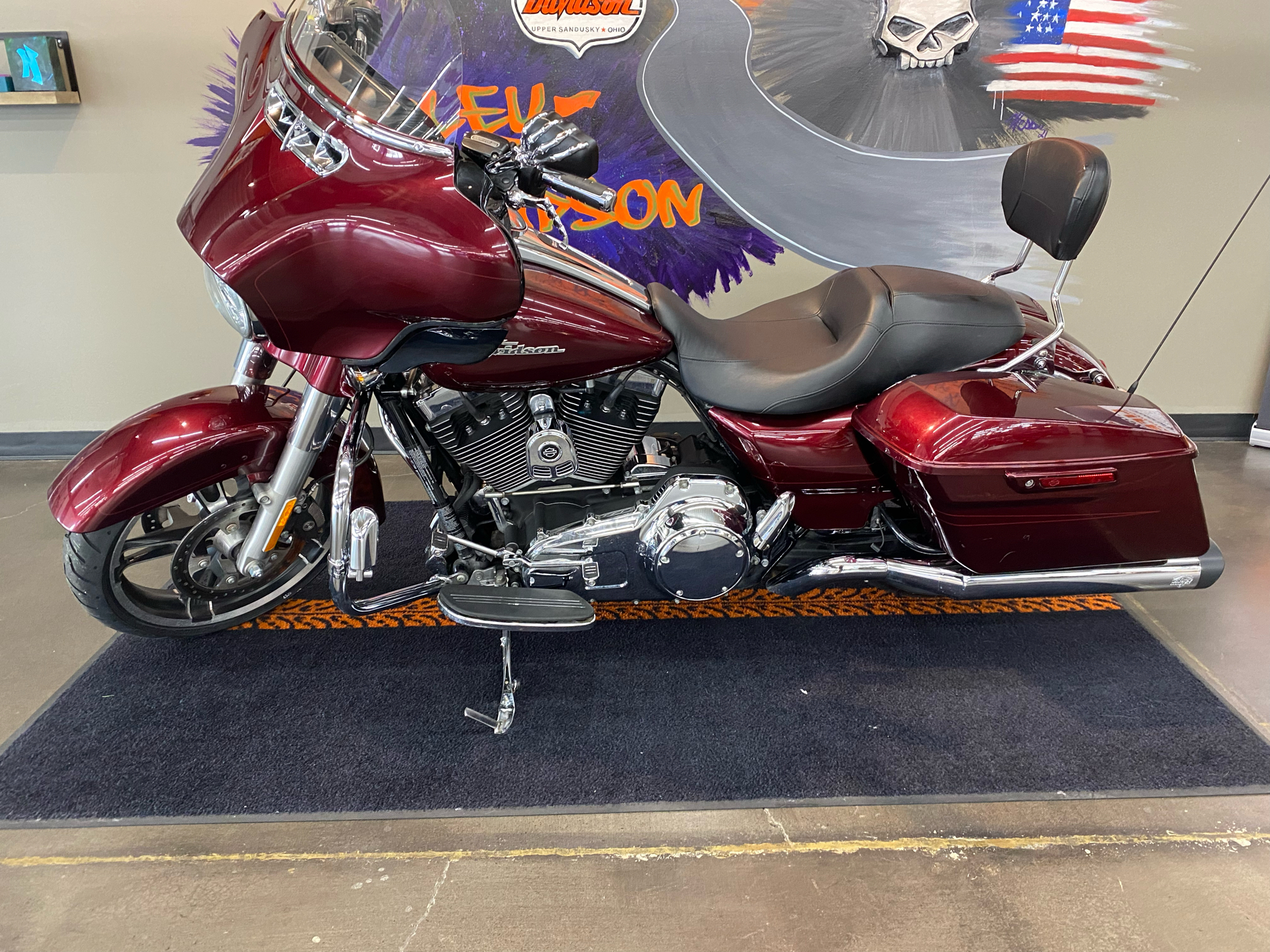 2014 Harley-Davidson Street Glide® Special in Upper Sandusky, Ohio - Photo 2