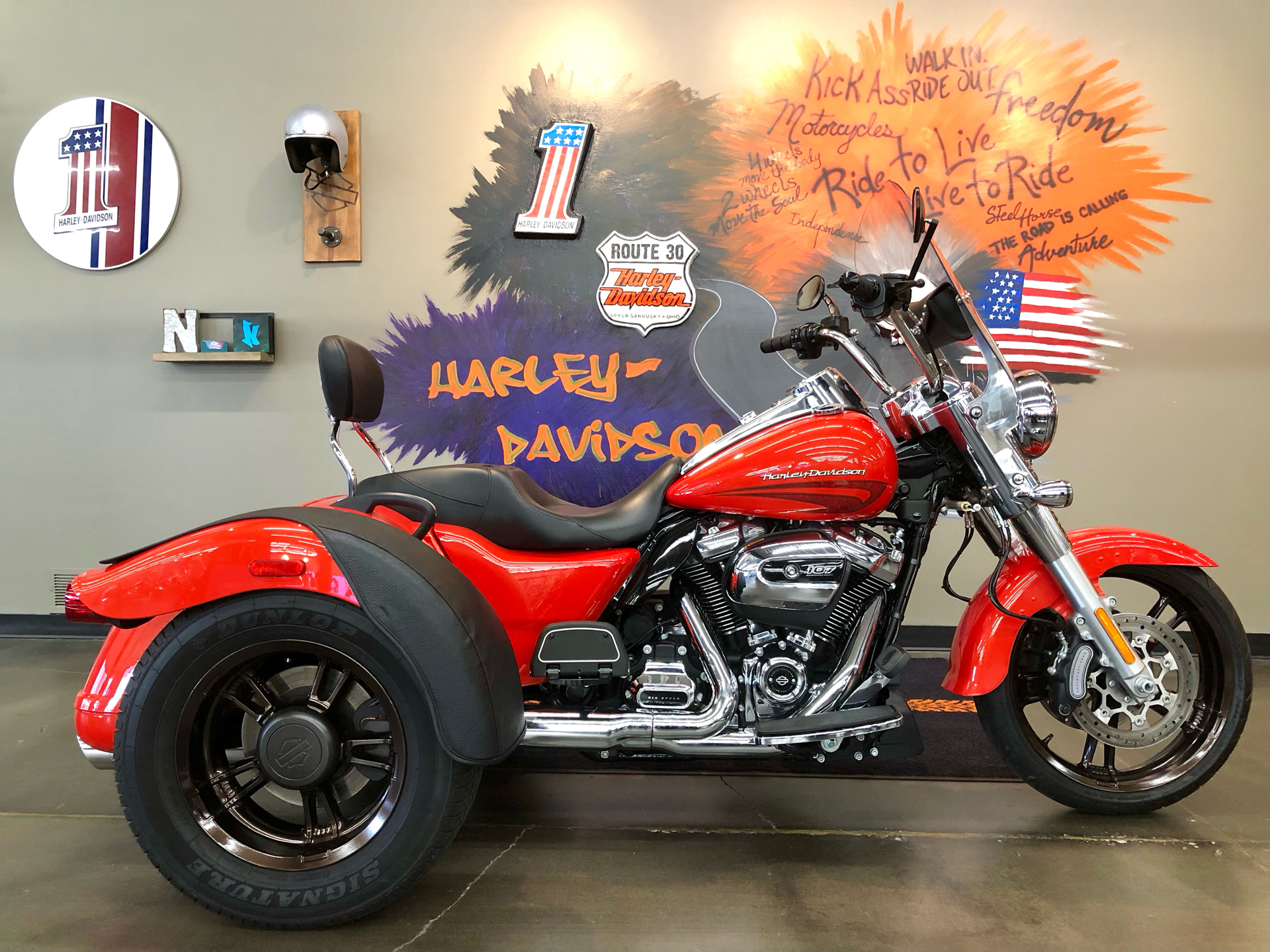 2017 Harley-Davidson Freewheeler in Upper Sandusky, Ohio - Photo 1