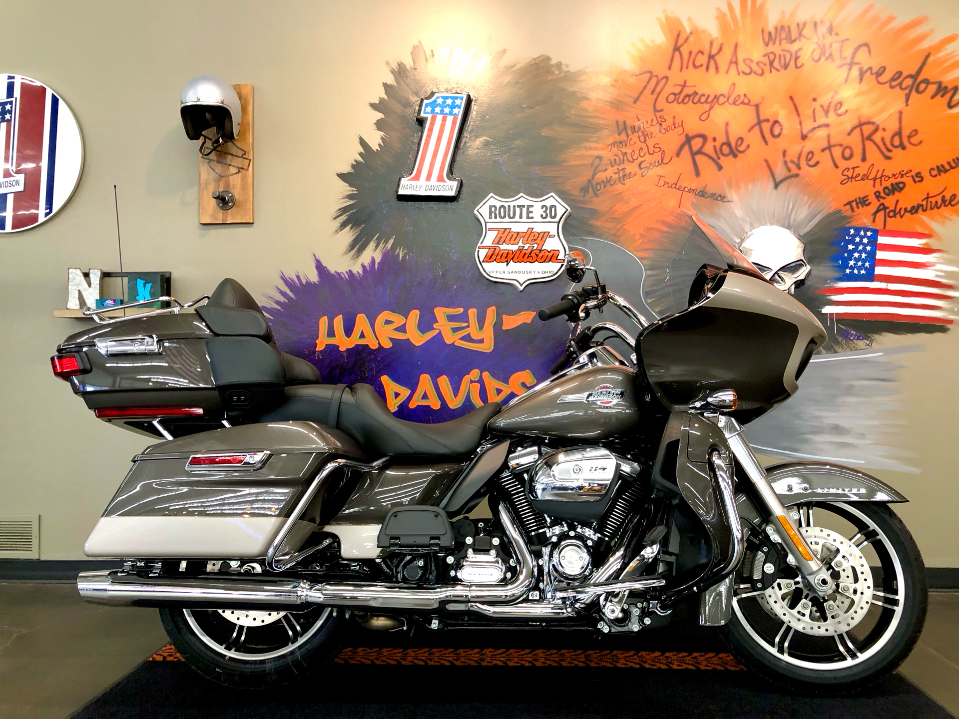 2023 Harley-Davidson Road Glide® Limited in Upper Sandusky, Ohio - Photo 1