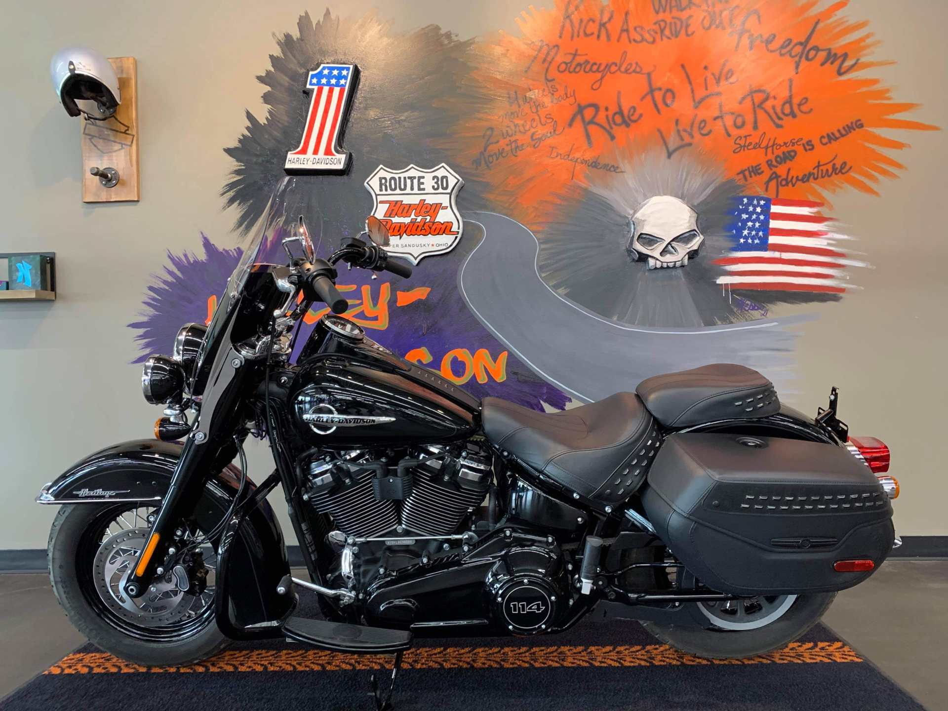 2020 Harley-Davidson Heritage Classic 114 in Upper Sandusky, Ohio - Photo 2