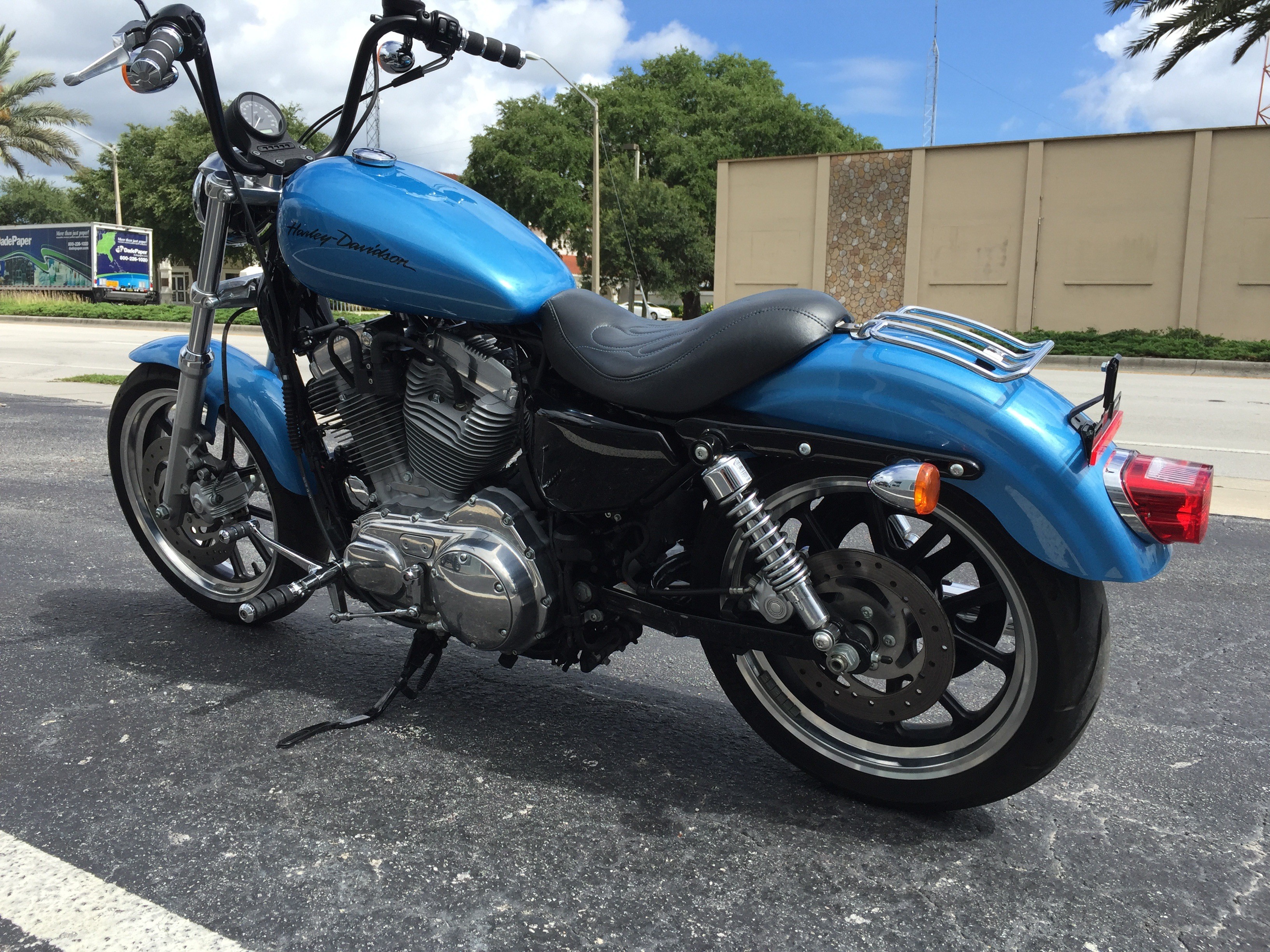 2011 Harley-Davidson Sportster® 883 SuperLow™ in Cocoa, Florida - Photo 14