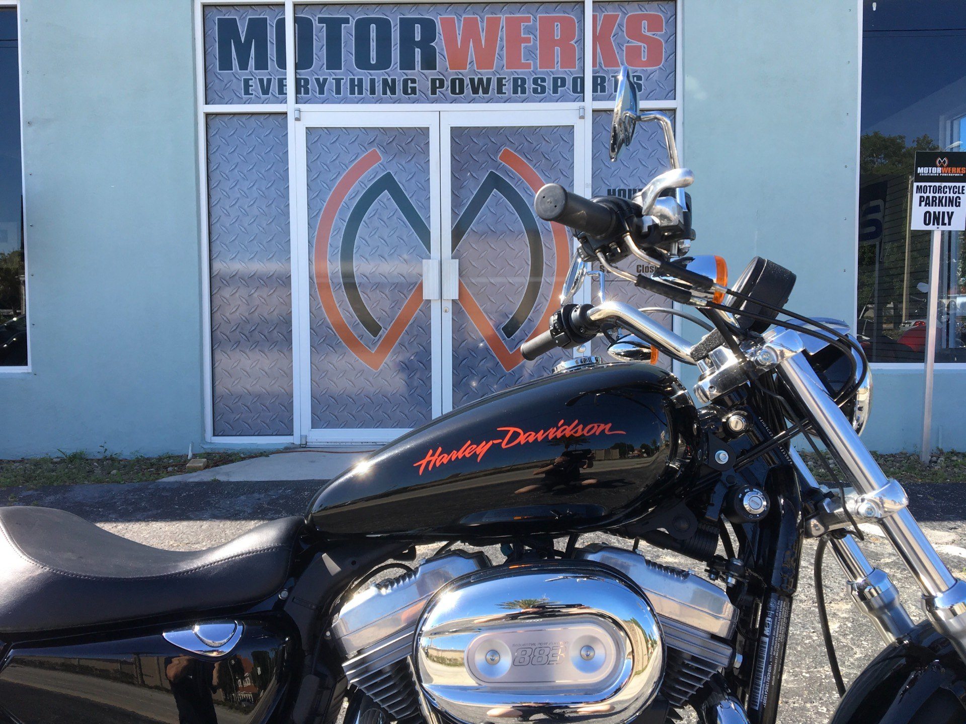 2013 Harley-Davidson Sportster® 883 SuperLow® in Cocoa, Florida - Photo 10