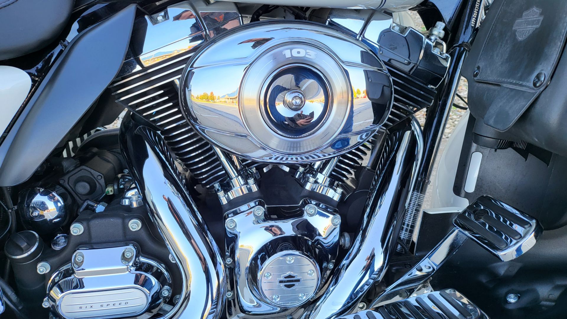 2012 Harley-Davidson Ultra Classic® Electra Glide® in Rock Falls, Illinois - Photo 6