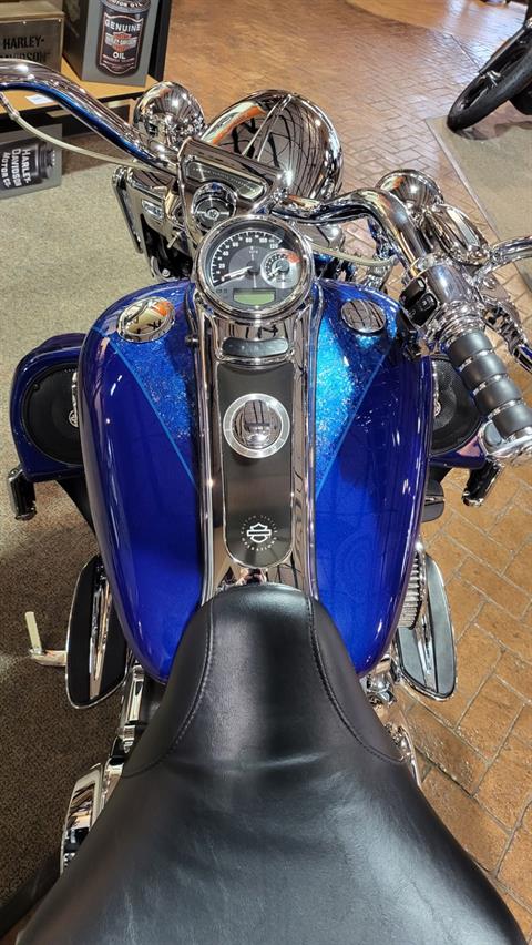 2013 Harley-Davidson CVO™ Road King® in Rock Falls, Illinois - Photo 3