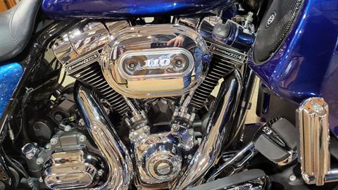 2013 Harley-Davidson CVO™ Road King® in Rock Falls, Illinois - Photo 6