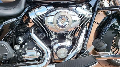 2011 Harley-Davidson Electra Glide® Classic in Rock Falls, Illinois - Photo 6