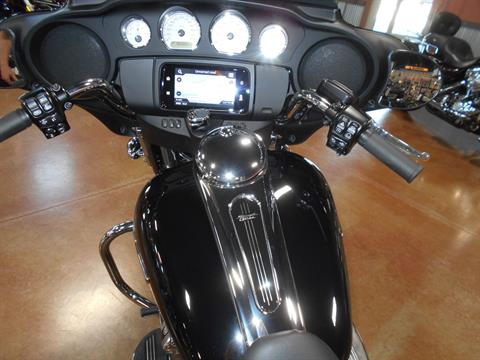 2022 Harley-Davidson Street Glide® in Mauston, Wisconsin - Photo 9