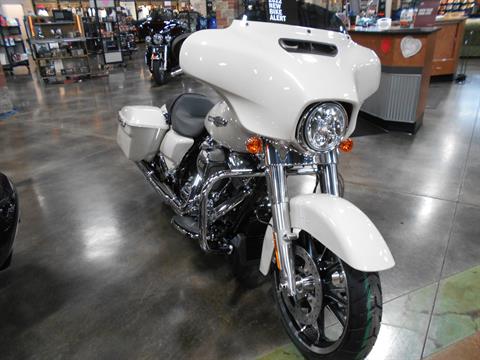 2022 Harley-Davidson Street Glide® in Mauston, Wisconsin - Photo 4