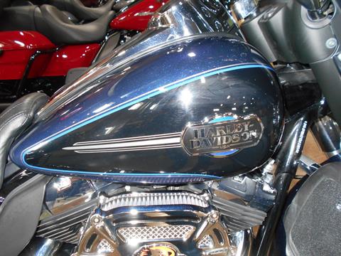2012 Harley-Davidson Ultra Classic® Electra Glide® in Mauston, Wisconsin - Photo 2
