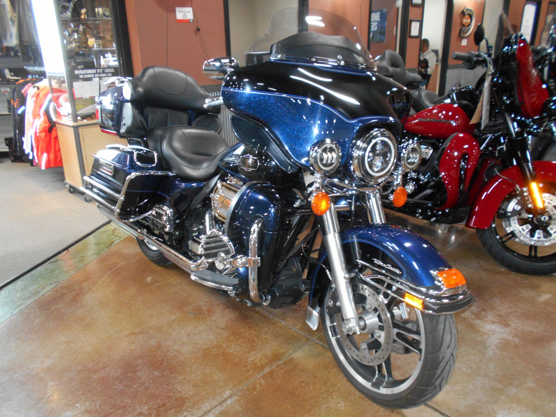 2012 Harley-Davidson Ultra Classic® Electra Glide® in Mauston, Wisconsin - Photo 4