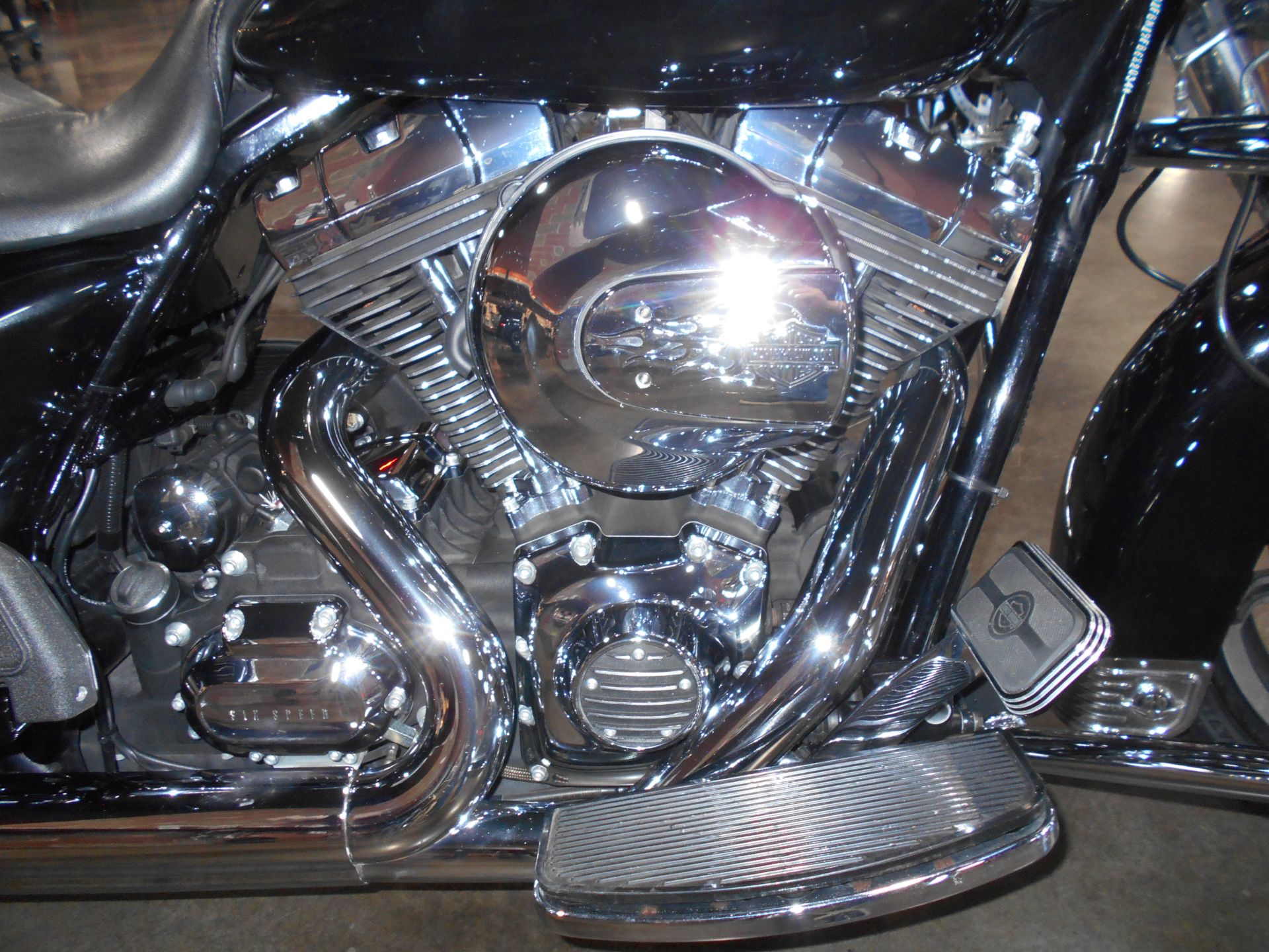 2015 Harley-Davidson Road King® in Mauston, Wisconsin - Photo 5