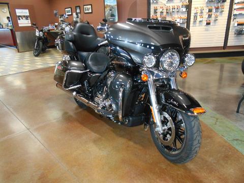 2019 Harley-Davidson Ultra Limited Low in Mauston, Wisconsin - Photo 4