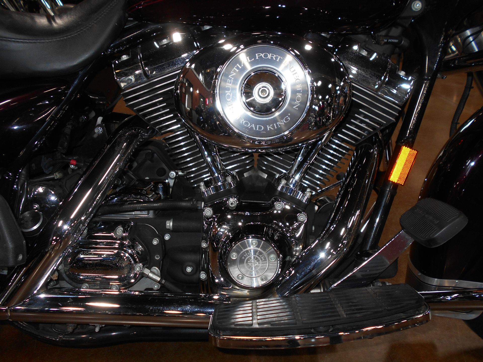 2005 Harley-Davidson FLHR/FLHRI Road King® in Mauston, Wisconsin - Photo 5