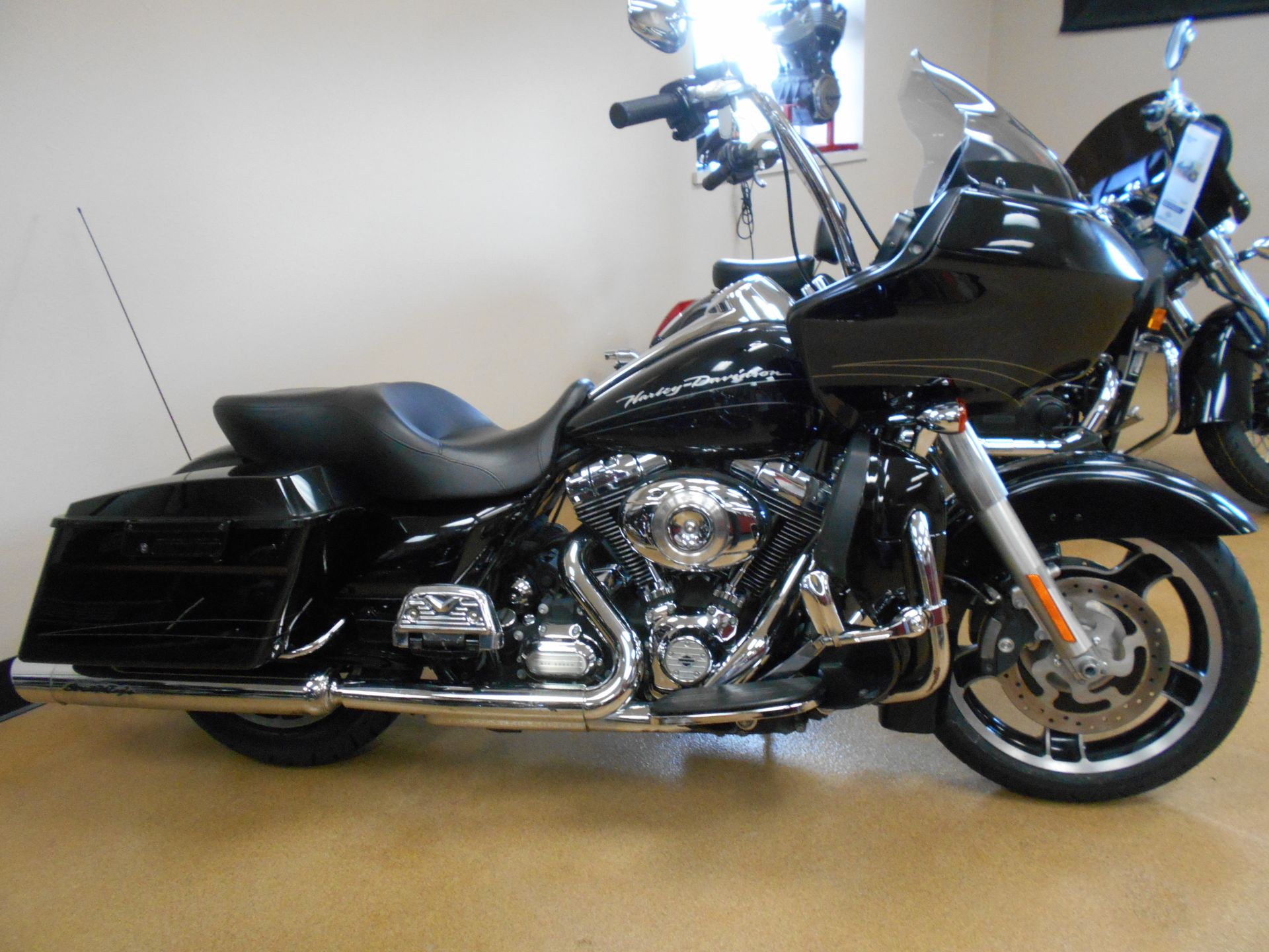2013 Harley-Davidson Road Glide® Custom in Mauston, Wisconsin - Photo 1