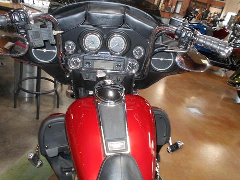 2006 Harley-Davidson Electra Glide® Classic in Mauston, Wisconsin - Photo 8