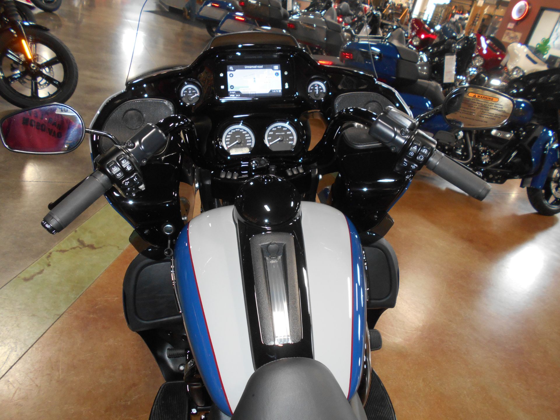 2023 Harley-Davidson Road Glide® Limited in Mauston, Wisconsin - Photo 9