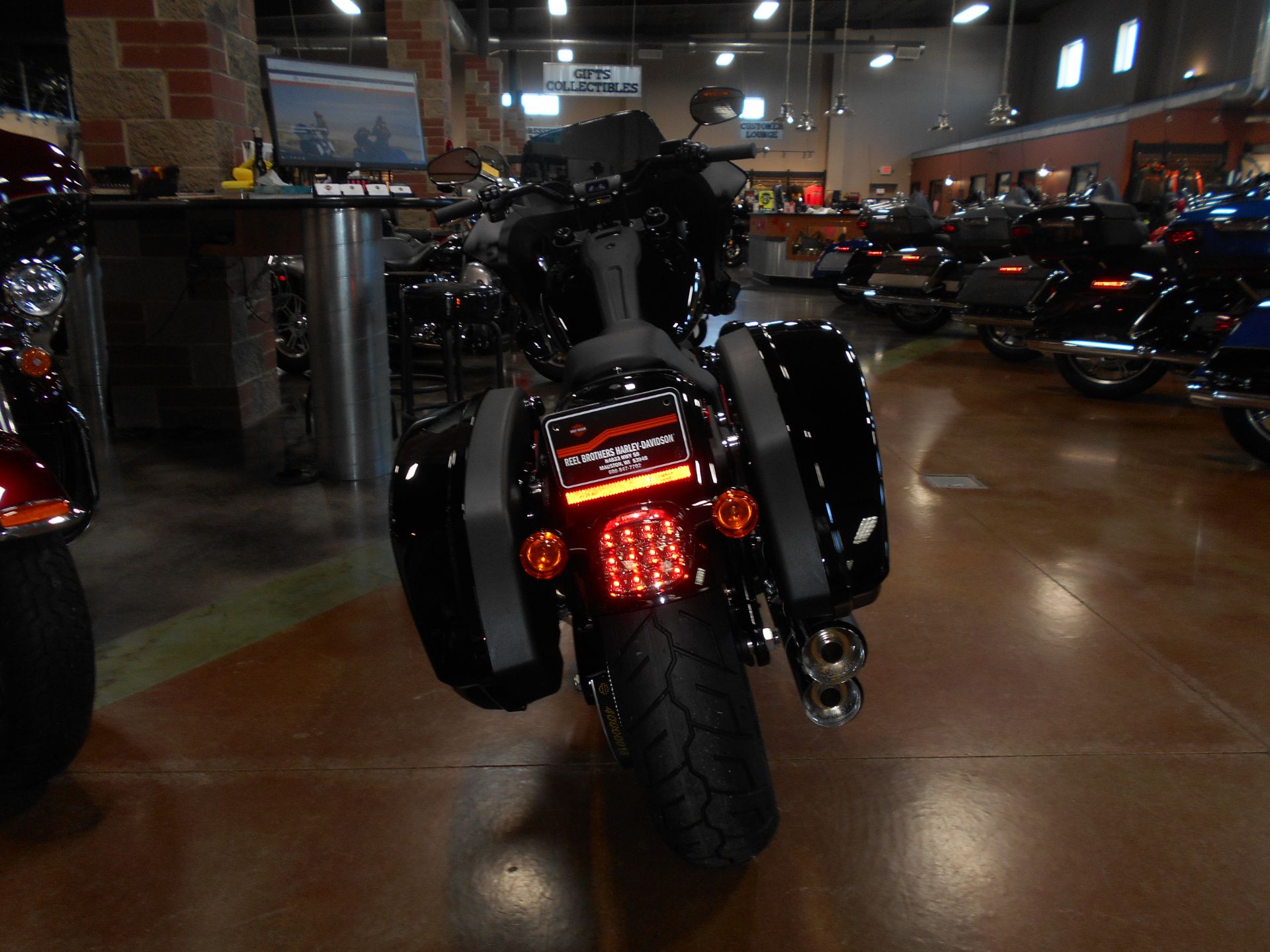 2023 Harley-Davidson Low Rider® ST in Mauston, Wisconsin - Photo 7
