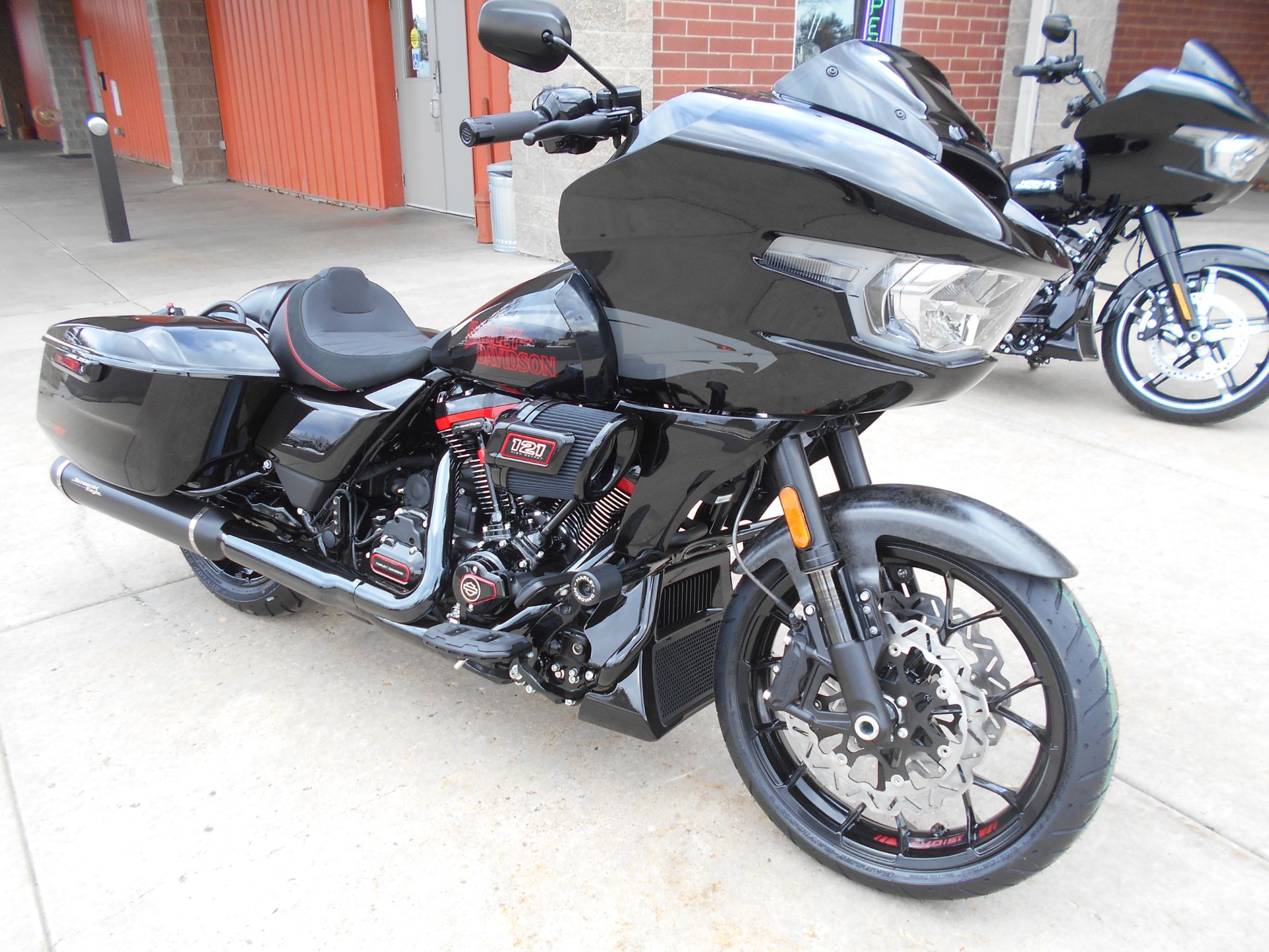2024 Harley-Davidson CVO™ Road Glide® ST in Mauston, Wisconsin - Photo 4
