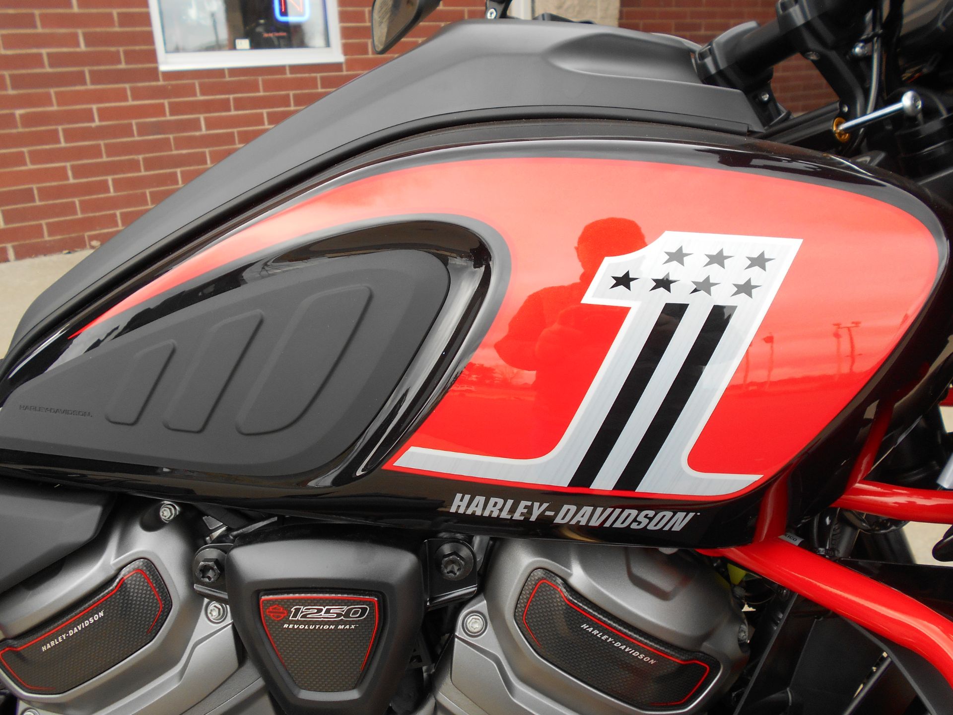 2024 Harley-Davidson CVO™ Pan America® in Mauston, Wisconsin - Photo 2