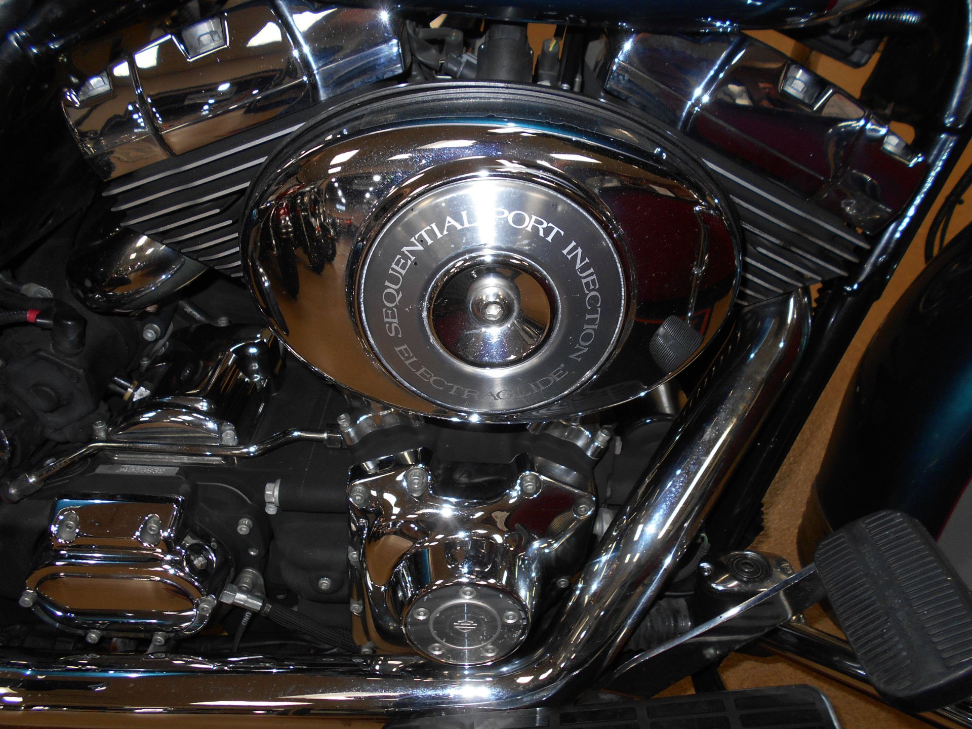2004 Harley-Davidson FLHTCUI Ultra Classic® Electra Glide® in Mauston, Wisconsin - Photo 5
