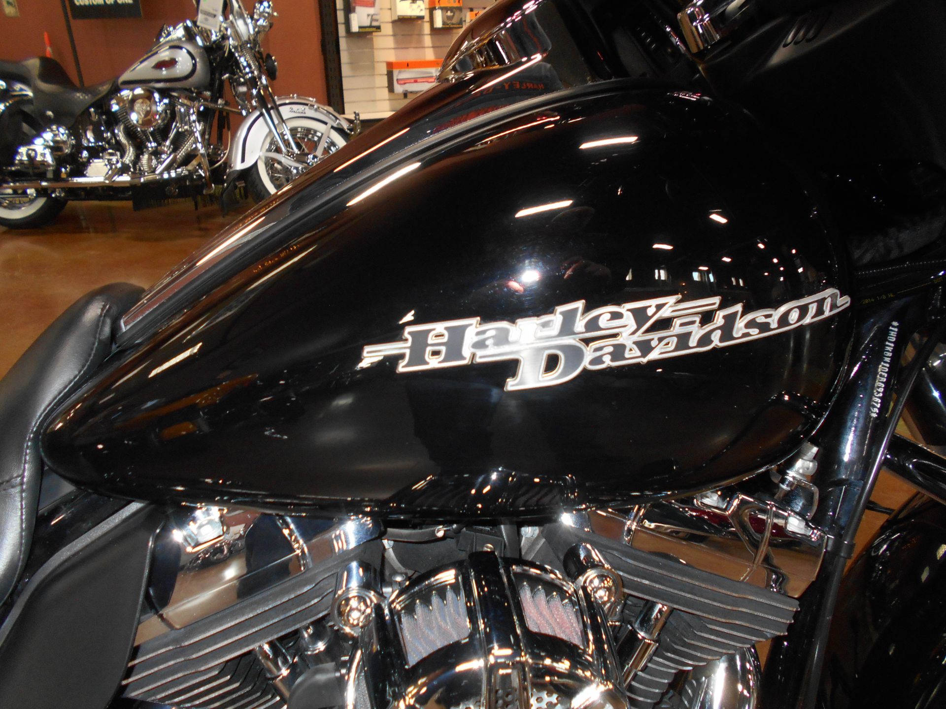 2014 Harley-Davidson Street Glide® in Mauston, Wisconsin - Photo 2