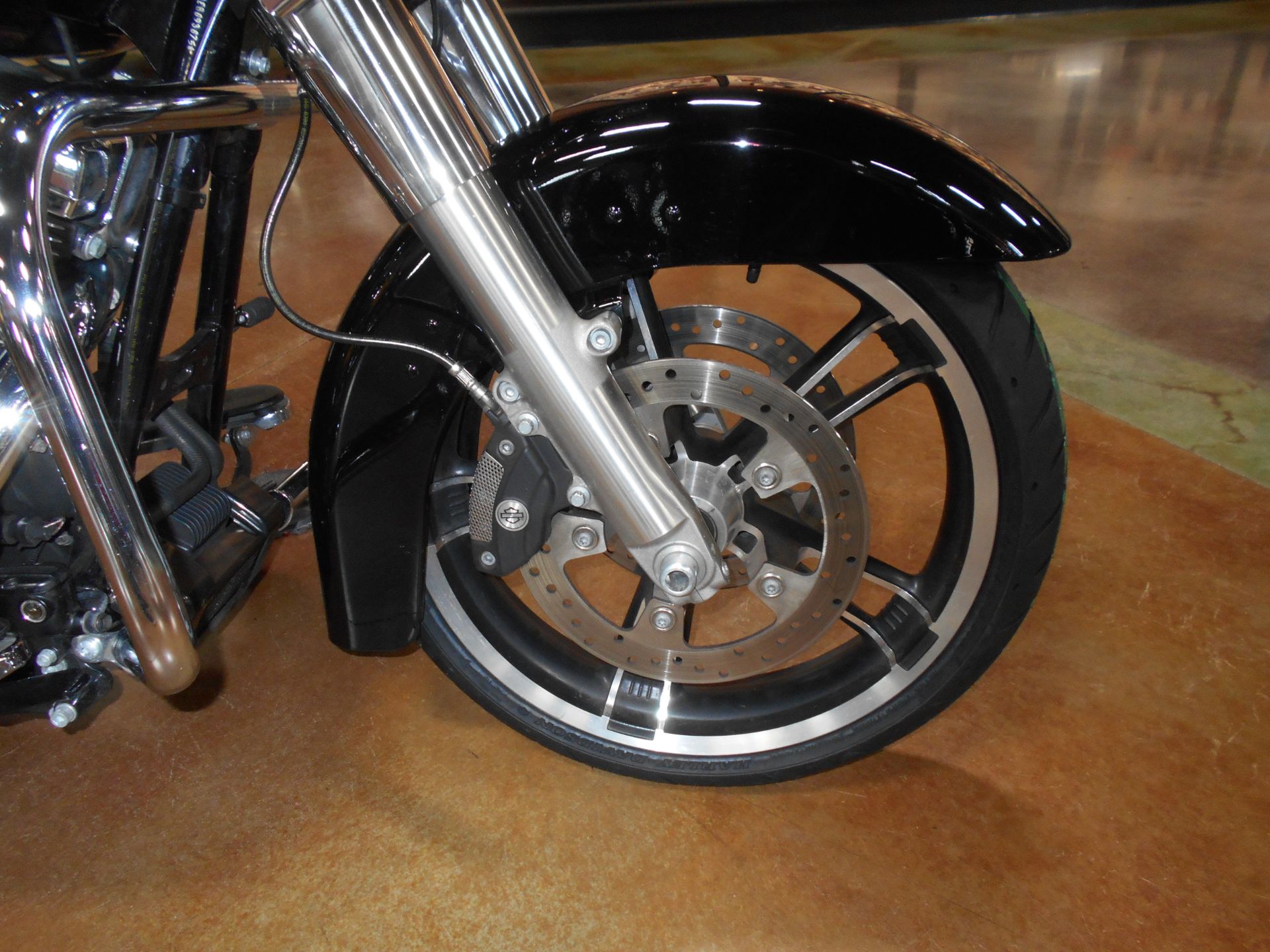 2014 Harley-Davidson Street Glide® in Mauston, Wisconsin - Photo 3